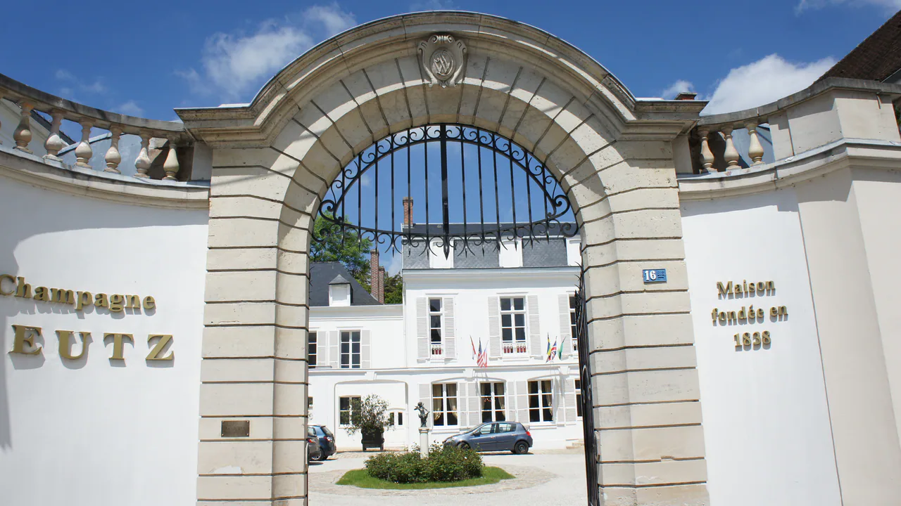 Deutz — Champagne producer profile image.