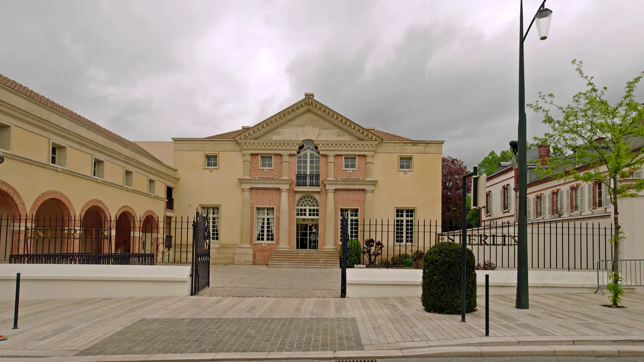 Esterlin — Champagne producer profile image.