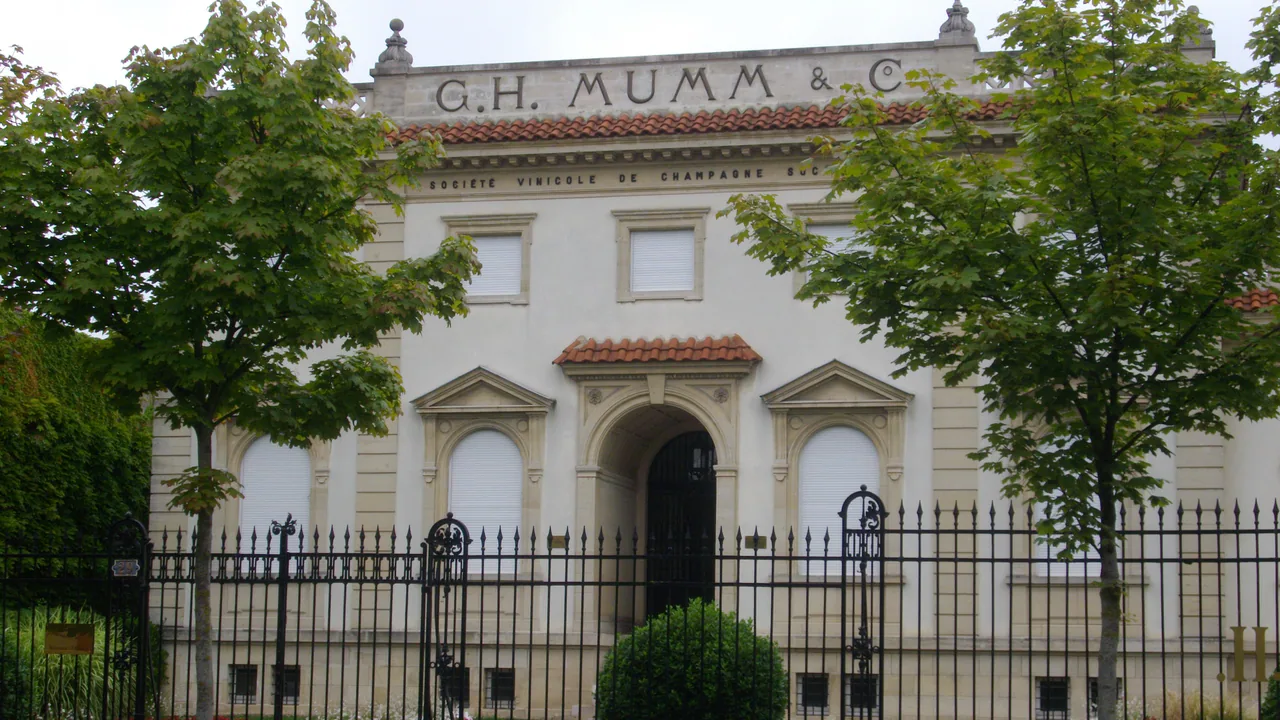 G.H. Mumm — Champagne producer profile image.