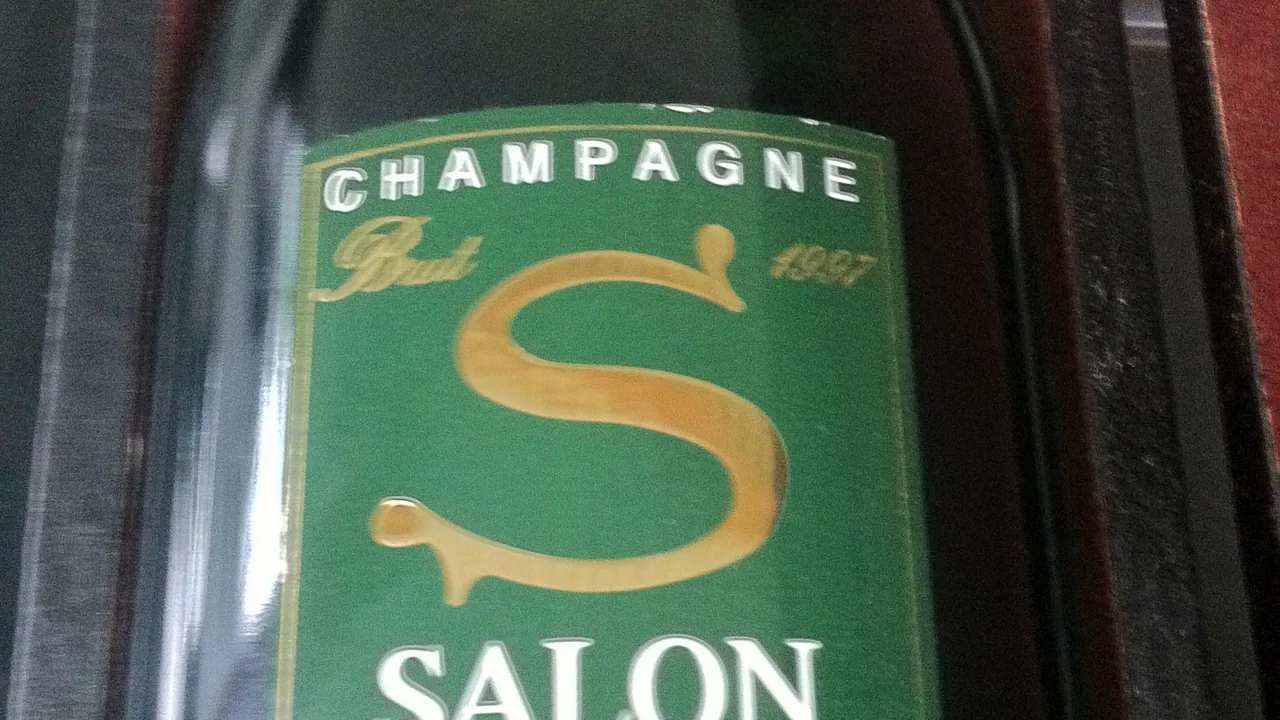 Salon — Champagne producer profile image.